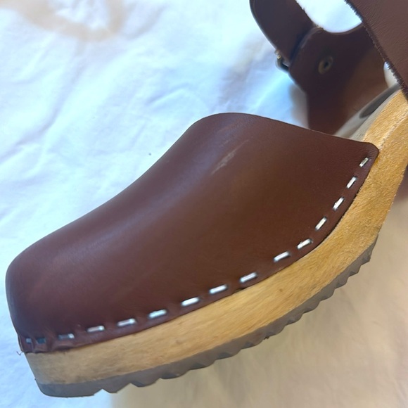 Brown Mary Jane clogs women’s size 8, EU 38 - Picture 4 of 6